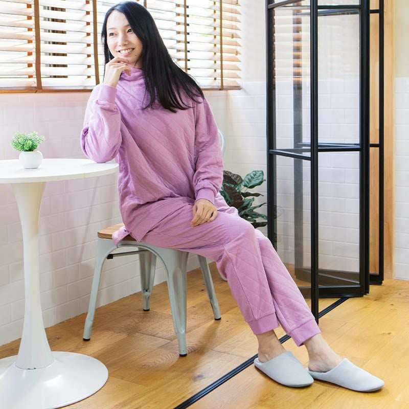 レディース｜光電子(R)スーパーキルト 首元あったか 無地 長袖 上下