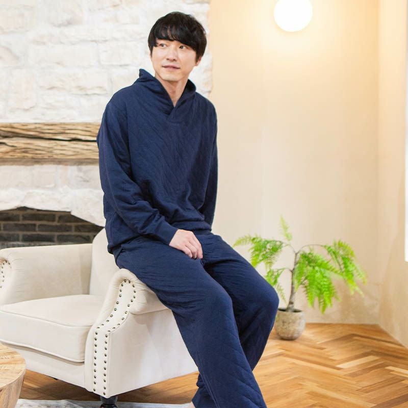 メンズ｜光電子(R)スーパーキルト 首元あったか 無地 長袖 上下セット